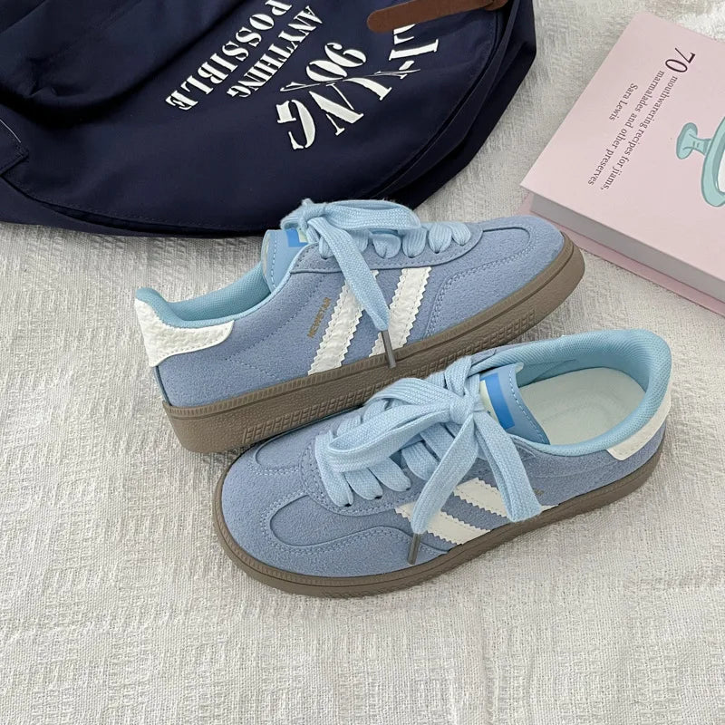 Vintage-style sneakers for women, new style white sneakers, trendy women's sneakers for students, casual sneakers, board shoes