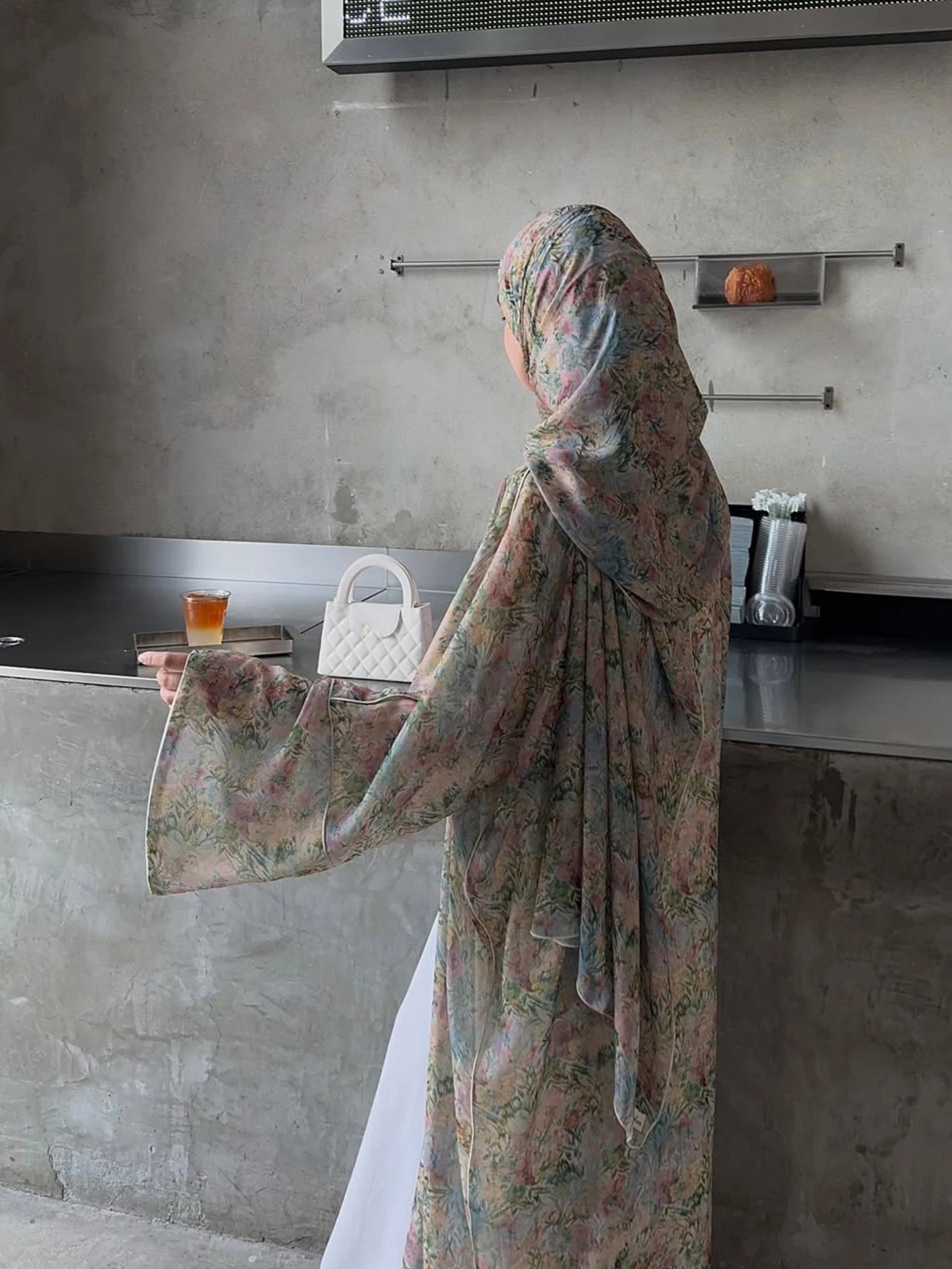 Middle Eastern Elegant Arabic Traditional Cardigan Long-Sleeved Floral Print Abaya Robe with Headscarf