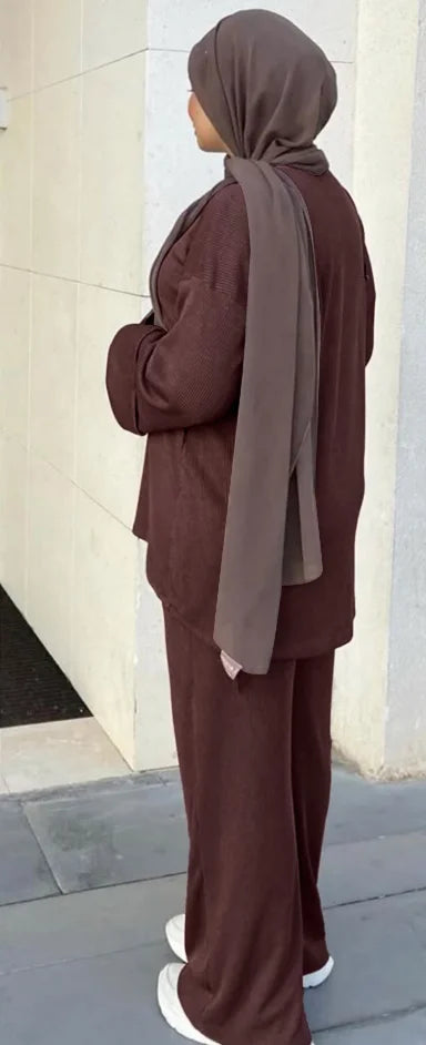 Modest Clothing Women Brown Loose Fit Tunic Top and Pants Set Vertical Stripe Knitted Suit Muslim Fashion